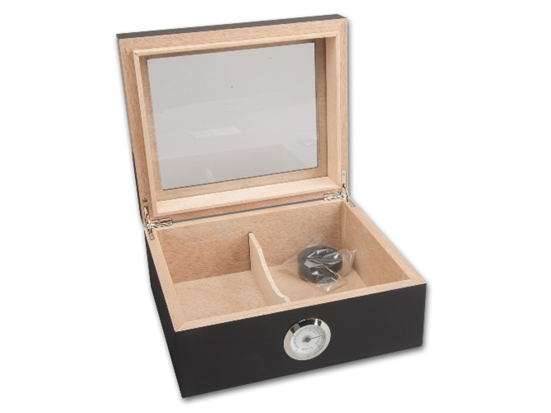 Humidor 30 szál szivar részére, matt fekete cédrusfa szivar doboz, üvegtetővel, párásítóval, külső hygrométerrel - Image 4