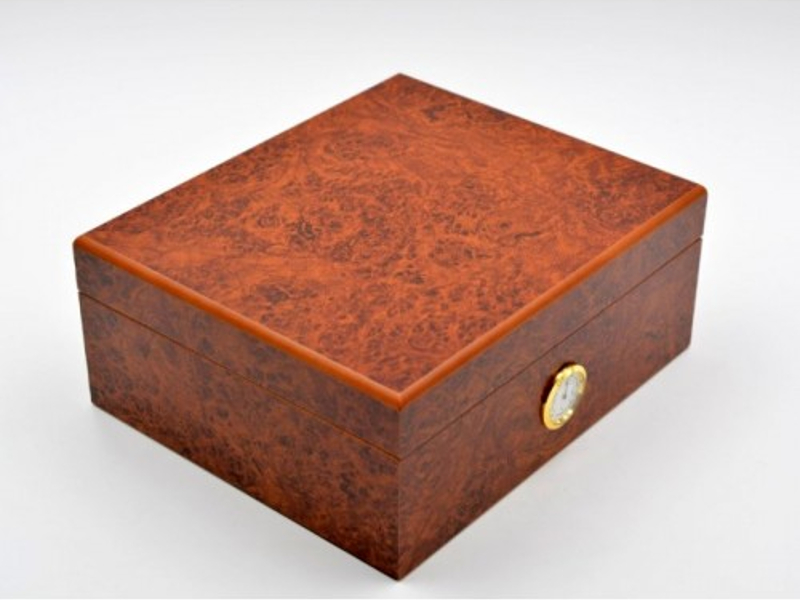 Humidor 40 szál szivar részére, cédrusfa szivar tároló doboz, párásítóval, külső hygrométerrel - gyökérmintás, Angelo - Image 3