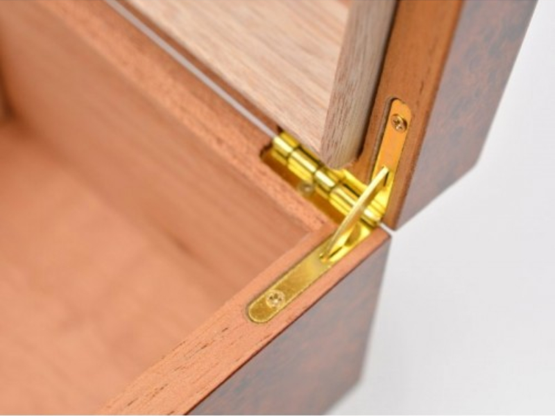 Humidor 40 szál szivar részére, cédrusfa szivar tároló doboz, párásítóval, külső hygrométerrel - gyökérmintás, Angelo - Image 8